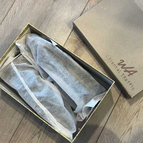 Women’s leather loafers - black flats - Picture 5 of 13